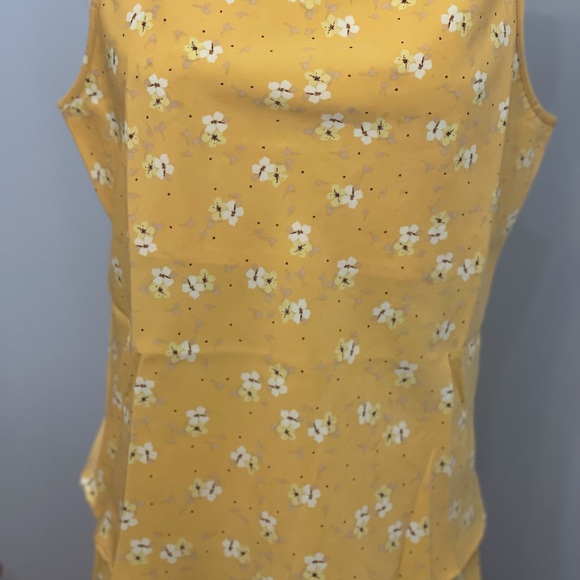 # Cute Matching Satin Top & Side Slit Skirt Set By MAUBY - Picture 12 of 15